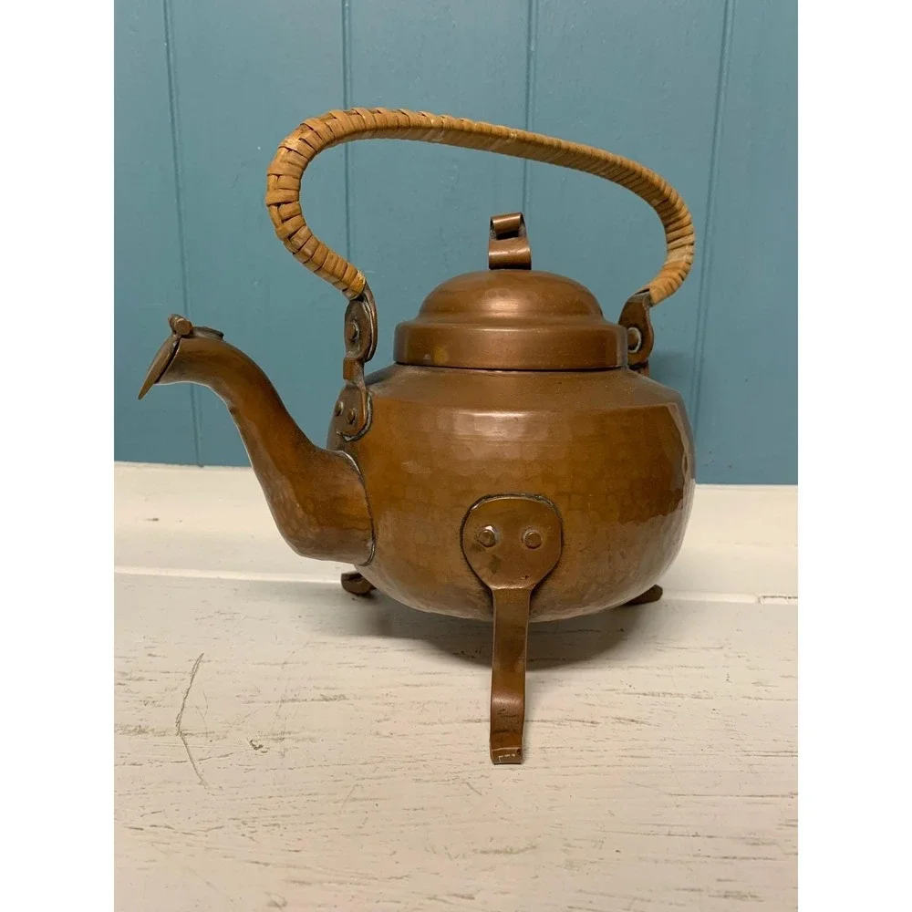 Vintage Copper Kettle with Wicker Handle Tripod Base Decorative Tea‎ Pot